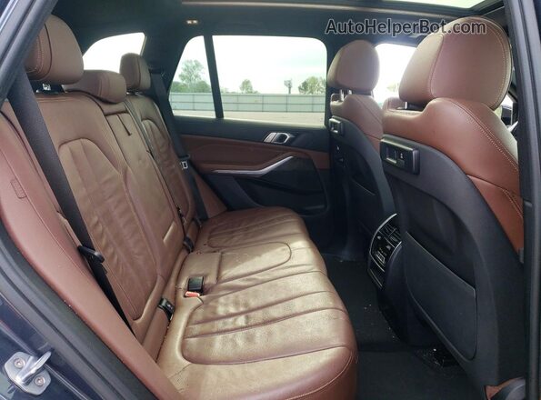 5UXCR4C05LLT18929 2020 BMW X5 Серый Вид задней части салона