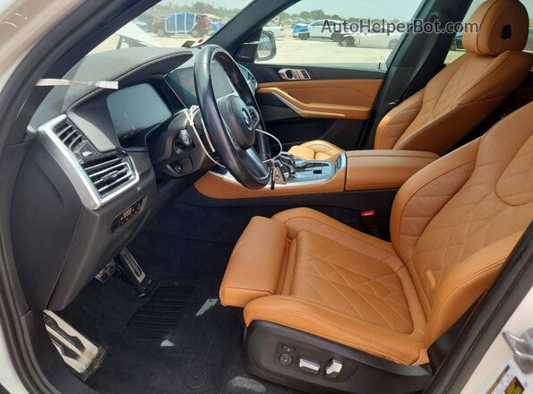 5UXCR4C05P9R44399 2023 BMW X5 Белый Вид салона спереди