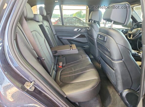 5UXCR4C07L9B09188 2020 BMW X5 Blue Vista interior trasera