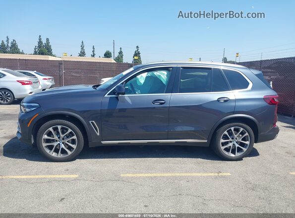 5UXCR4C07M9F09625 2021 BMW X5 Blue 360 interior view