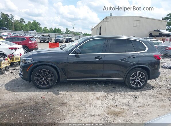 5UXCR4C08LLW63792 2020 BMW X5 Dark Brown Панорамний вид салону 360°