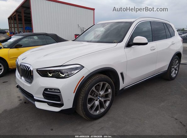 5UXCR6C00L9B29360 2020 BMW X5 White Przód lewy