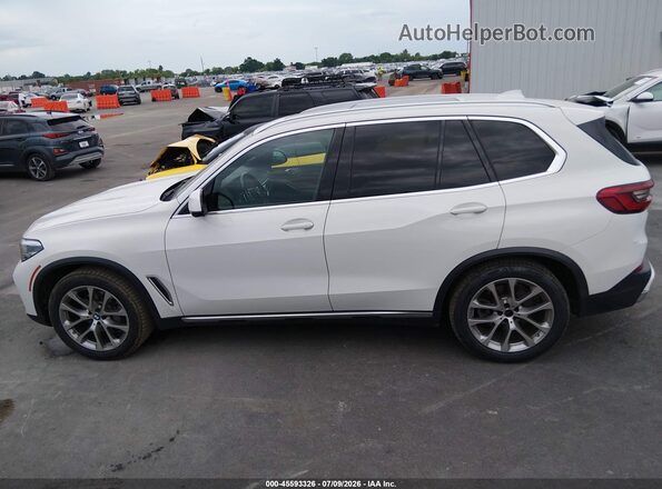 5UXCR6C00L9B29360 2020 BMW X5 White 