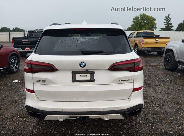5UXCR6C01M9D93978 2021 BMW X5 White 