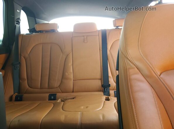 5UXCR6C01M9F63613 2021 BMW X5 White Հետևի նստատեղերի տեսք