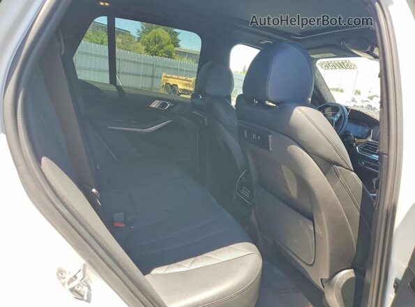 5UXCR6C01P9N92126 2023 BMW X5 Белый Вид задних сидений