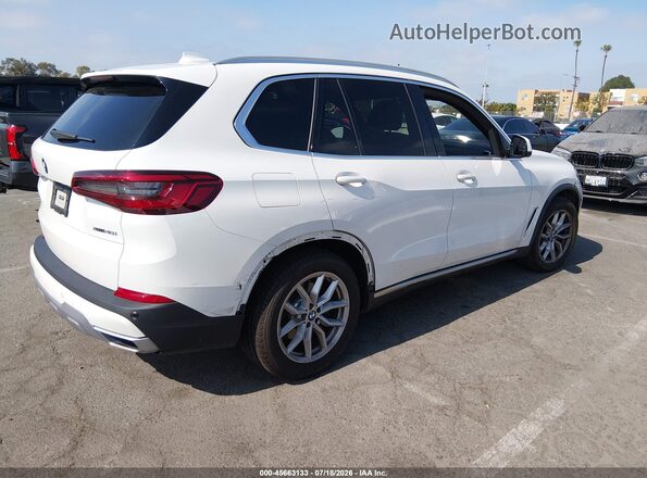 5UXCR6C02L9B81721 2020 BMW X5 Белый Задняя правая четверть