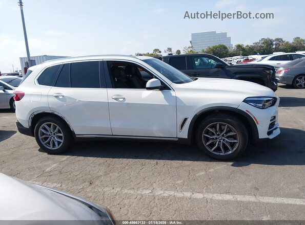 5UXCR6C02L9B81721 2020 BMW X5 Белый Вид задней части салона