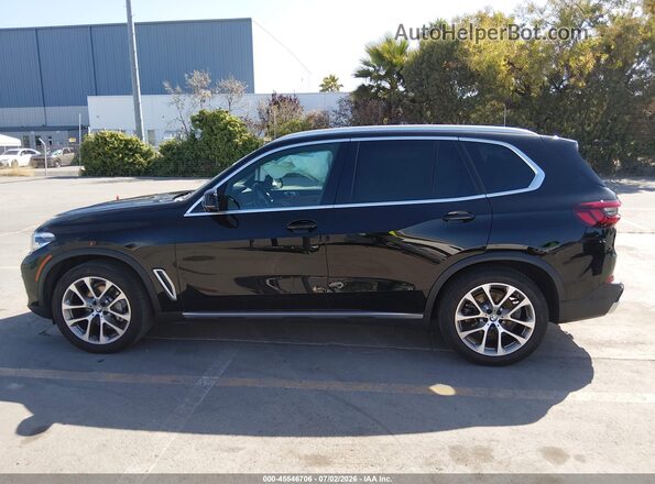 5UXCR6C02P9P83456 2023 BMW X5 Black Սալոնի 360 աստիճան տեսք