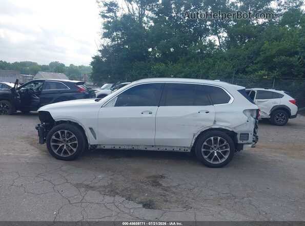 5UXCR6C03L9B87379 2020 BMW X5 White 