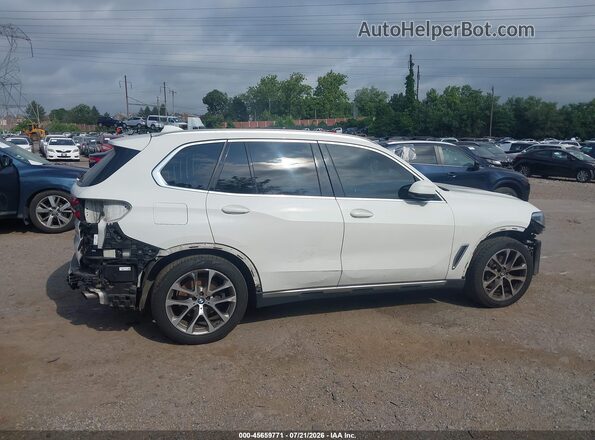 5UXCR6C03L9B87379 2020 BMW X5 White 