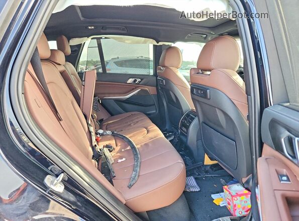 5UXCR6C03N9M33346 2022 BMW X5 Black Вид задньої частини салону