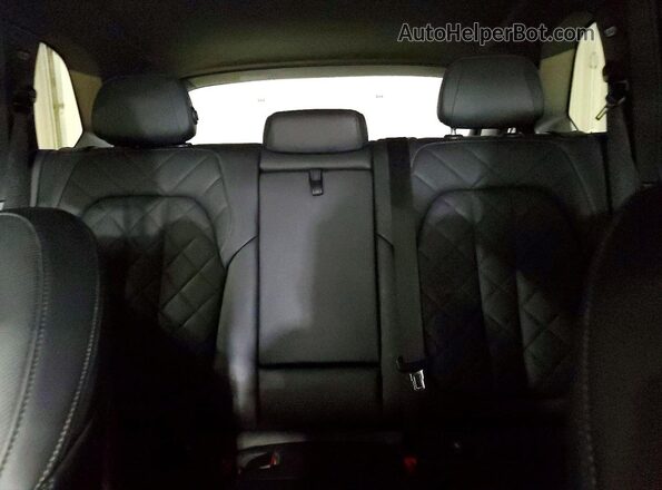 5UXCR6C03P9R05919 2023 BMW X5 White Vista de los asientos traseros