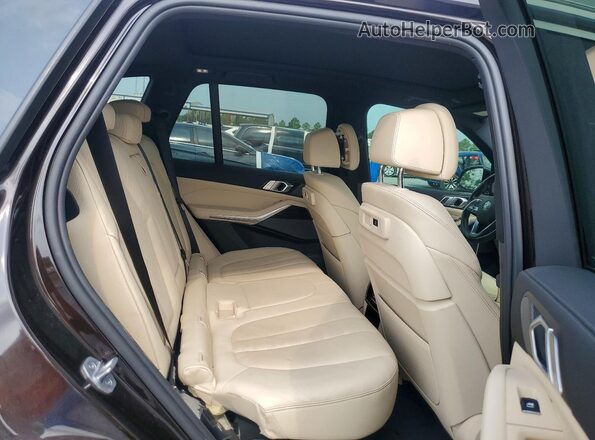 5UXCR6C05M9F89227 2021 BMW X5 Brown Вид задньої частини салону