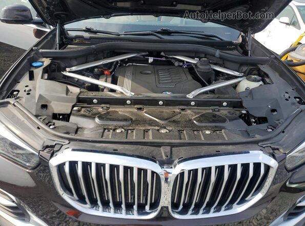 5UXCR6C05M9F89227 2021 BMW X5 Brown Вид підкапотного простору