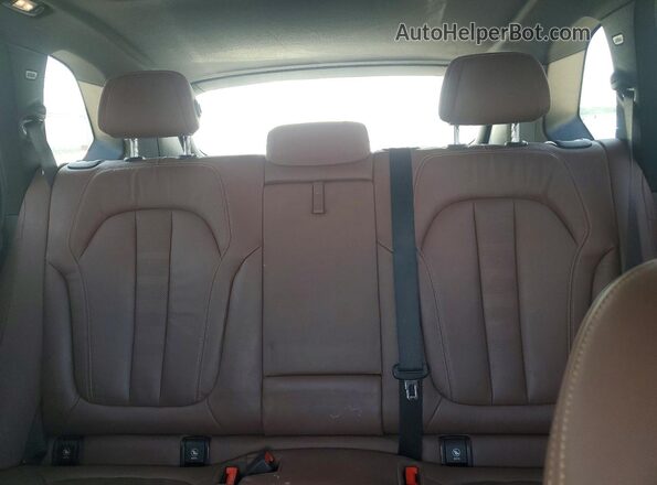 5UXCR6C06M9F48847 2021 BMW X5 Charcoal Widok tylnych siedzeń