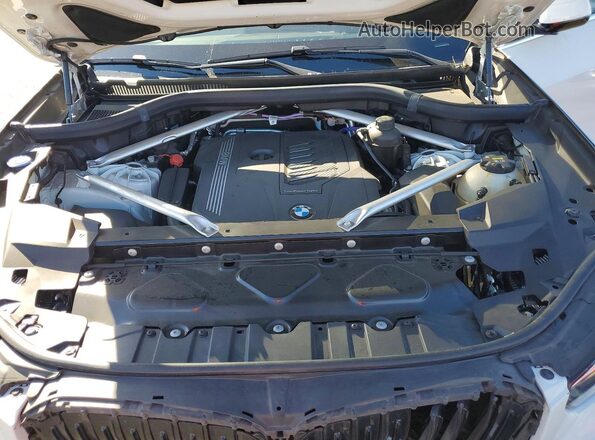 5UXCR6C06P9P87042 2023 BMW X5 White Widok komory silnika