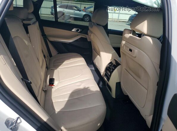 5UXCR6C07M9F95160 2021 BMW X5 White Rear interior view