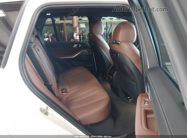 5UXCR6C07N9N11076 2022 BMW X5 White Widok naklejki z numerem VIN