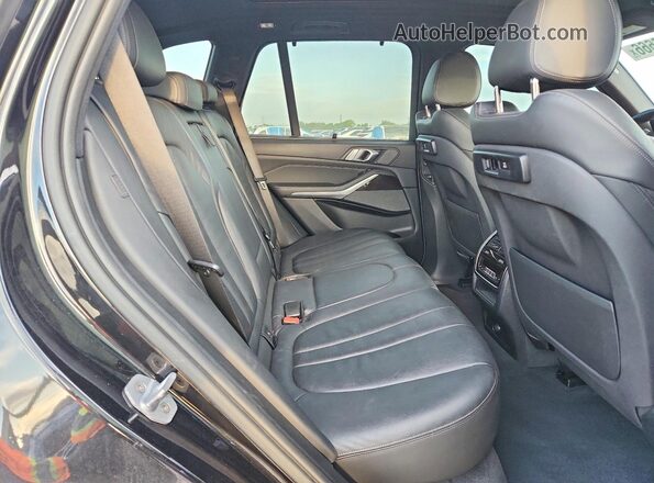 5UXCR6C50KLK85845 2019 BMW X5 Black Widok tylnych siedzeń