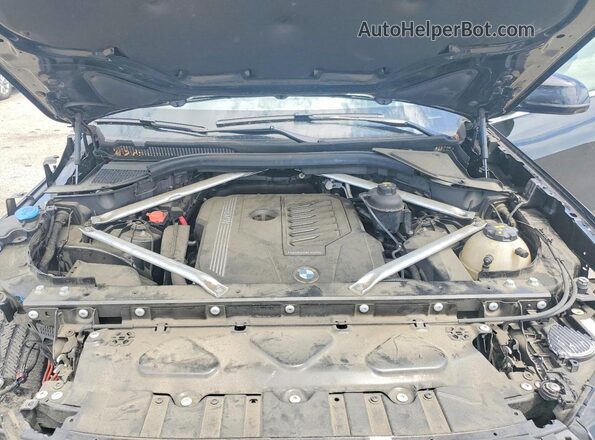 5UXCR6C50KLL26622 2019 BMW X5 Black Vista del compartimento del motor