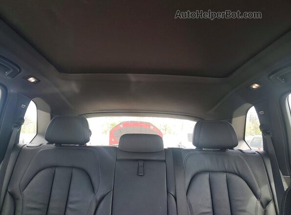 5UXCR6C50KLL26622 2019 BMW X5 Black Vista de los asientos traseros