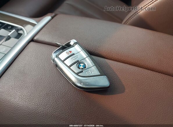 5UXCR6C50KLL61001 2019 BMW X5 Gold Вид панелі приладів