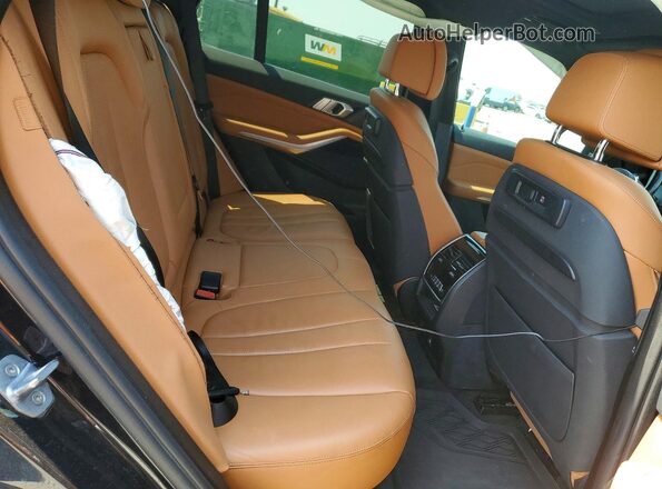 5UXCR6C53KLL05408 2019 BMW X5 Black Вид задньої частини салону