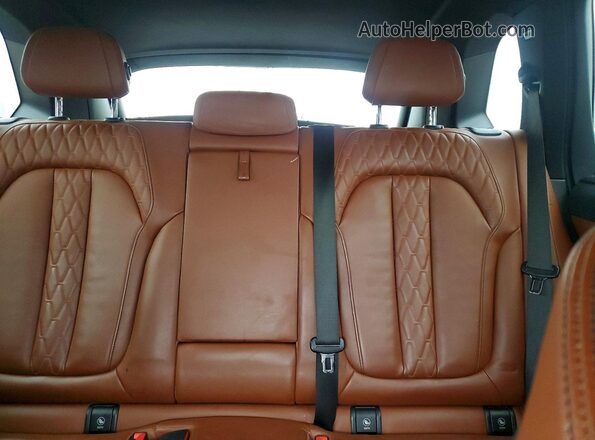 5UXCR6C54KLL06986 2019 BMW X5 Blue Вид задніх сидінь