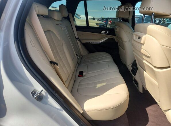 5UXCR6C57KLL51808 2019 BMW X5 White Հետևի նստատեղերի տեսք