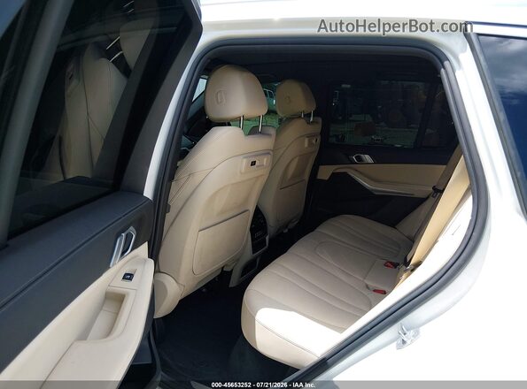 5UXCR6C59KLL26425 2019 BMW X5 White VIN կոդի պիտակի տեսք