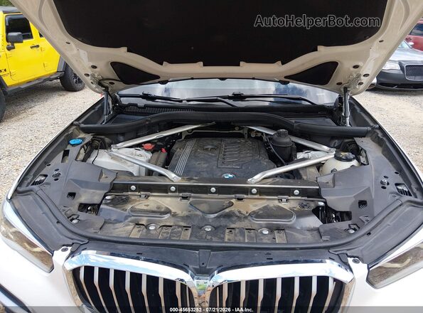 5UXCR6C59KLL26425 2019 BMW X5 White Հետևի տեսք