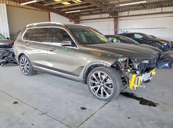 5UXCW2C01M9E73475 2021 BMW X7 Зеленый Передняя правая четверть