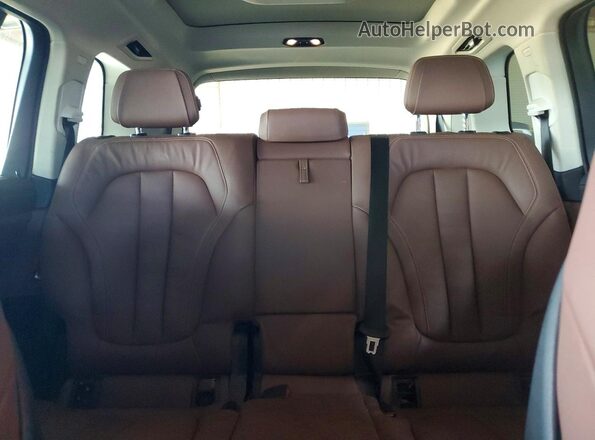 5UXCW2C01M9E73475 2021 BMW X7 Зеленый Вид задних сидений