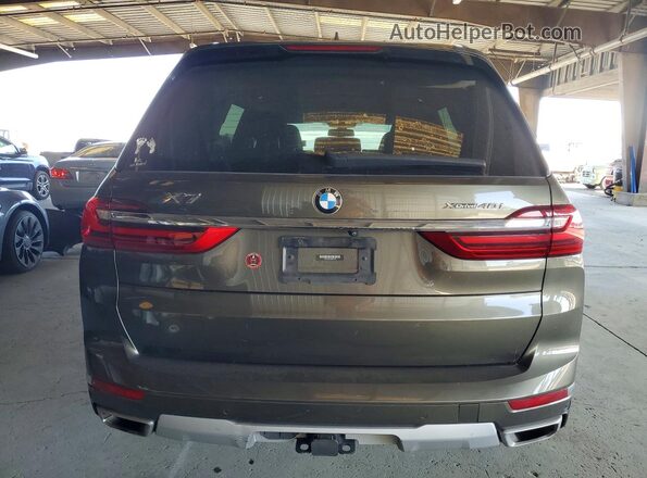 5UXCW2C01M9E73475 2021 BMW X7 Зеленый Вид сзади
