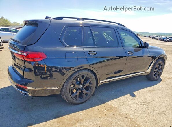 5UXCW2C02M9F57191 2021 BMW X7 Черный Задняя правая четверть