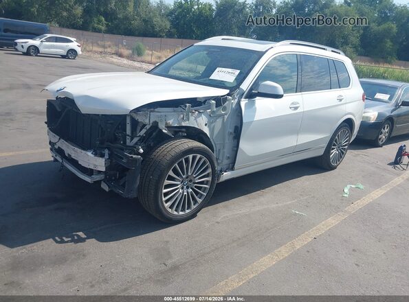 5UXCW2C03M9G55758 2021 BMW X7 White Передня ліва чверть