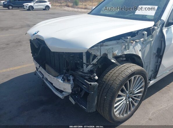 5UXCW2C03M9G55758 2021 BMW X7 White Вид спереду