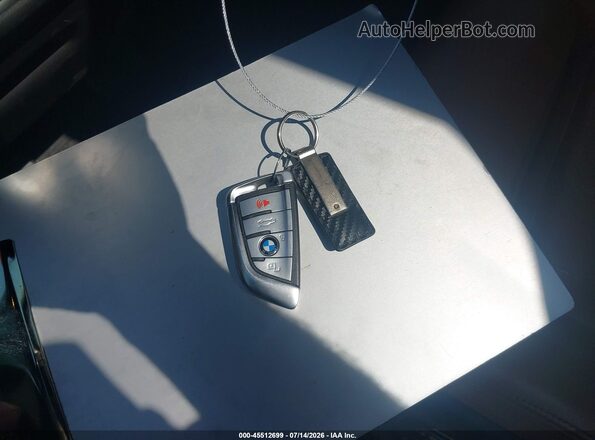5UXCW2C03M9G55758 2021 BMW X7 White Вид панелі приладів
