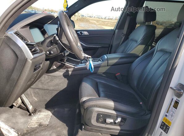 5UXCW2C04L9B00476 2020 BMW X7 White Սալոնի դիմացի տեսք