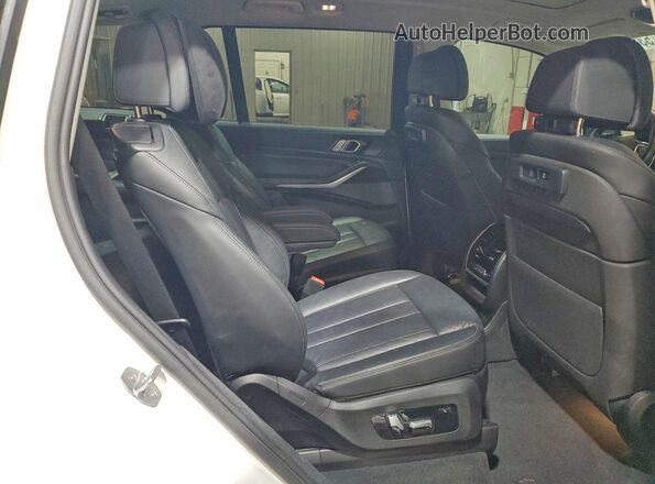 5UXCW2C04L9C40902 2020 BMW X7 Белый Вид задней части салона