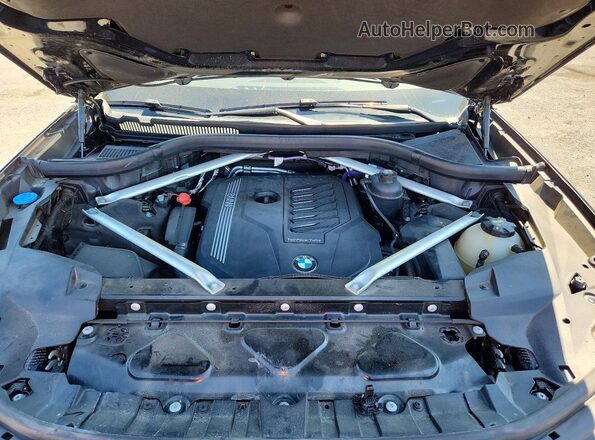 5UXCW2C04N9J48995 2022 BMW X7 Black Вид підкапотного простору