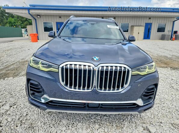 5UXCW2C04N9M14080 2022 BMW X7 Gray Вид спереду