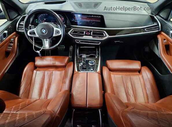 5UXCW2C05M9H18746 2021 BMW X7 Blue Vista del salpicadero