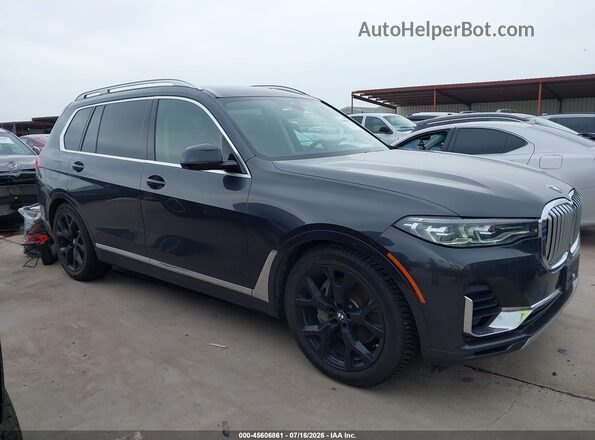 5UXCW2C07L9C31501 2020 BMW X7 Gray Rear interior view