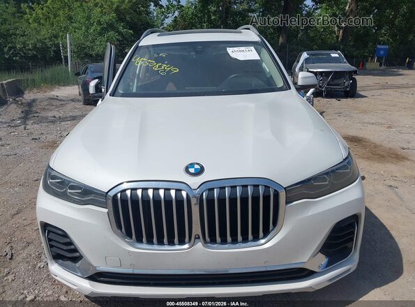 5UXCW2C09N9L58976 2022 BMW X7 Белый Вид щитка приборов