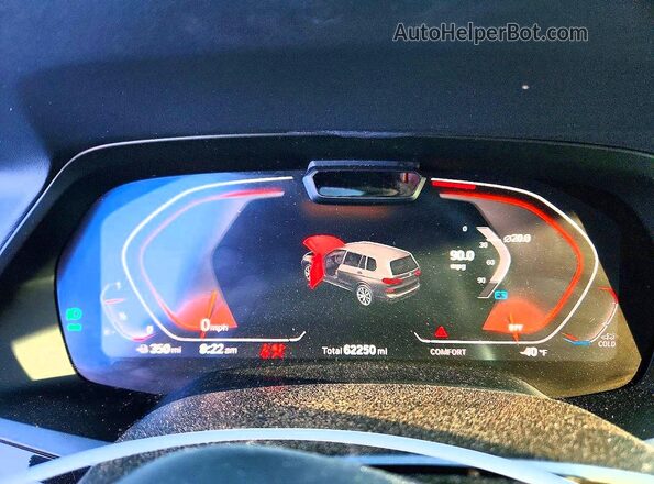 5UXCW2C0XL0E74708 2020 BMW X7 Красный Вид щитка приборов