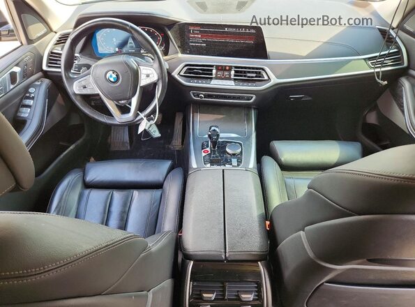 5UXCW2C0XM9E68517 2021 BMW X7 Gray Vista del salpicadero
