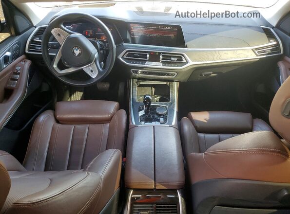 5UXCW2C0XN9L82722 2022 BMW X7 White Առջևի վահանակի տեսք