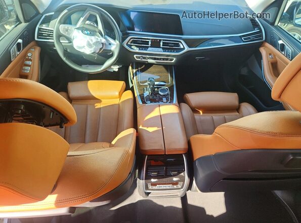5UXCW2C54KL086993 2019 BMW X7 White Vista del salpicadero